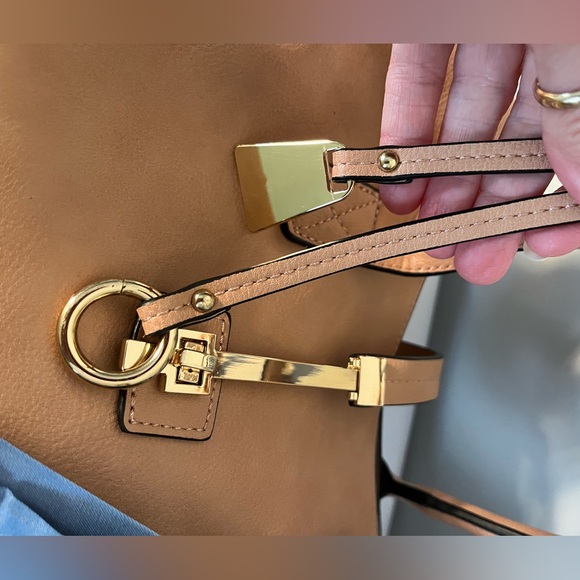 Mellow World Vegan Bag - Picture 7 of 13